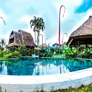 4* Holiday park Hidden Yone Village